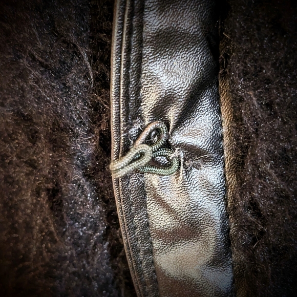 Warm Faux Fur Vest, size M - Picture 6 of 12